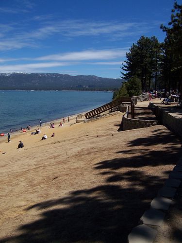 Lake Tahoe (palo-alto_100_8886.jpg) wird geladen. Eindrucksvolle Fotos von der Westküste Amerikas erwarten Sie.
